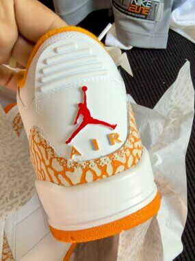 NEW Air Jordan 3 Retro Orange Peel Women's Sz 6.5 DS